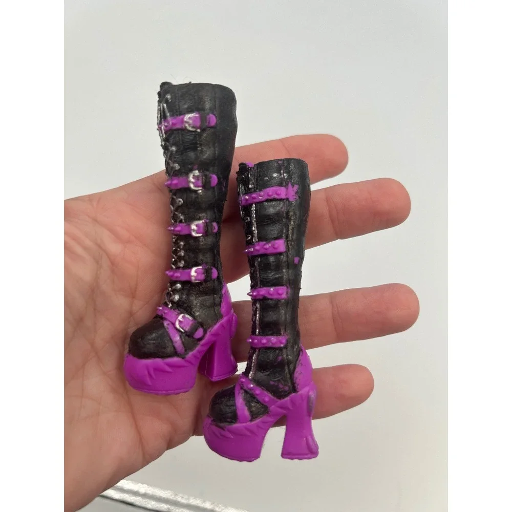 Monster High Fearbook Toralei Tall Platform Boots Painted
